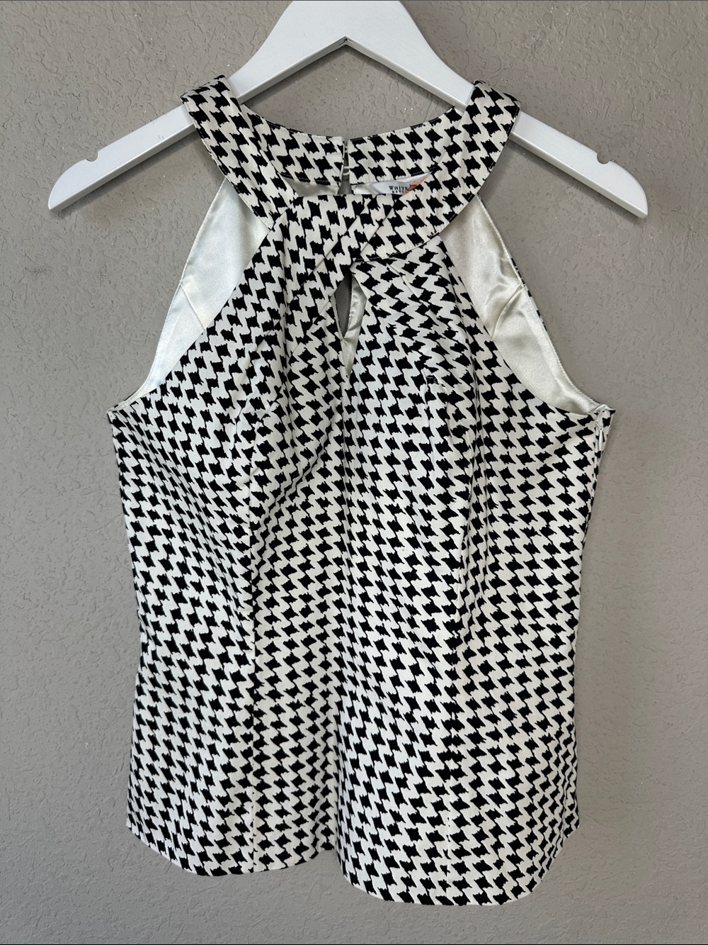 White House Black Market Women's Houndstooth Camisole Top Size 6 Black & White